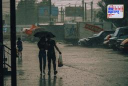 Maharashtra Rain Alert : सावधान!  हवामान खात्याचा इशारा; राज्यातील ‘या’ जिल्ह्यांमध्ये मुसळधार पावसाची शक्यता