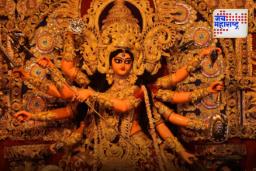 Shardiya Navratri 2025: शारदीय नवरात्रीत देवीची पूजा करताना ही फुले नक्की अर्पण करा