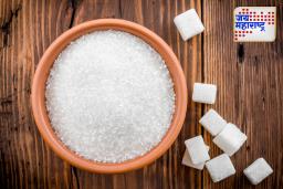Sugar Side Effects: साखर खाल्ल्याने चेहऱ्यावर वृद्धत्वाची चिन्हं?, जाणून घ्या धक्कादायक परिणाम