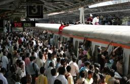 पिकअवरला प्रवाशांकडून आकारणार तिकीटाचे जादा पैसे ?