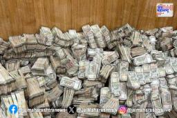 आयकर विभागाची सर्वात मोठी छापेमारी ; नोटा मोजण्यासाठी 36 मशीन