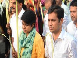 कोच्ची खासदारच्या पत्नीच्या ‘या’ पोस्टमुळे नेटकरी संतापले