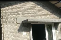 महापुरानंतर सांगलीतलं ‘हे’ घरं लटकतंय अधांतरी !