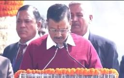 केजरीवाल यांनी घेतली दिल्लीच्या मुख्यमंत्रीपदाची तिसऱ्यांदा शपथ