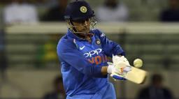 MS DHONI  घेणार टी-20 च्या रणसंग्रामातून निरोप?