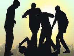 MIM प्रवक्त्याला कोल्हापूर मनपा कर्मचाऱ्यांकडून बेदम मारहाण