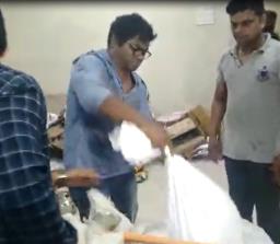 मराठी कलाकारांची 4 टन सामानाची मदत पूरग्रस्तांना रवाना!