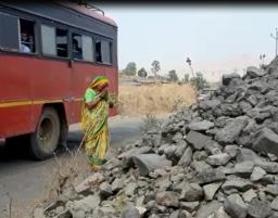 ‘सतीचा चाफा’… श्रद्धाळू ग्रामस्थांची अजब प्रथा