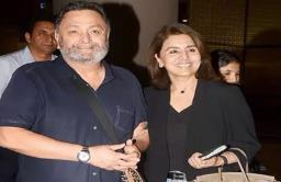 कॅन्सरवर मात करुन Bollywood अभिनेते ऋषी कपूर मायदेशी