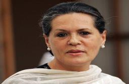 सोनिया गांधी रुग्णालयात दाखल