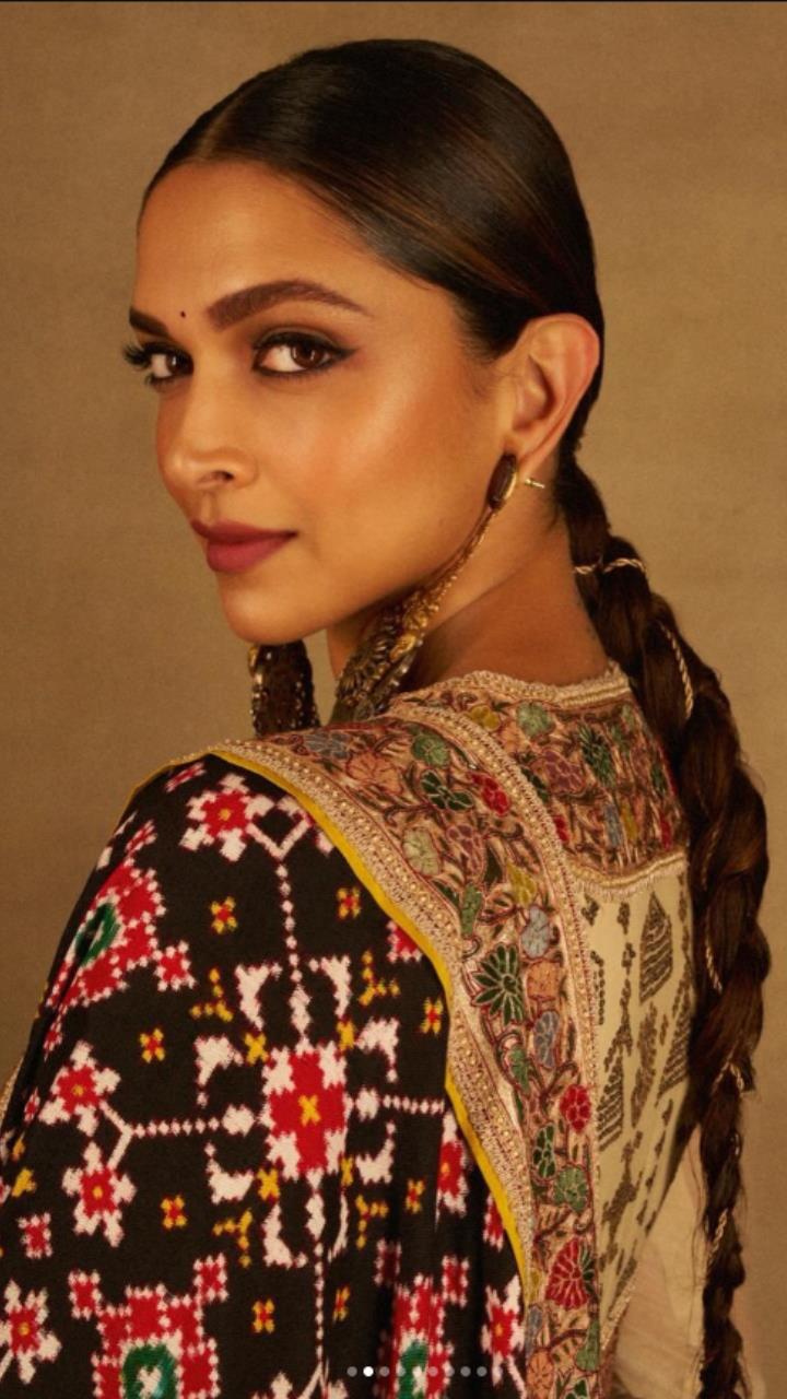Deepika Padukone Look : देसी-एलिगंट! लांब इअररिंग्ज आणि हॅण्डलूम सूटसह दीपिकाचा रॉयल लूक ठरला चर्चेचा विषय