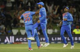 NZvsIND, 5th t20 : टीम इंडियाचा न्यूझीलंडवर 7 धावांनी विजय, न्यूझीलंडला व्हॉइटवॉश