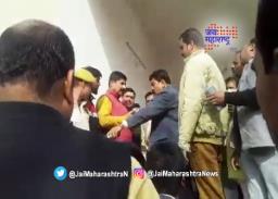 केंद्रीय गृह राज्यमंत्री अजय मिश्रा यांची पत्रकाराला शिवीगाळ