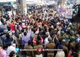 अमरावती युवा स्वाभिमानच्या कार्यकर्त्यांचा पोलिसांशी संघर्ष