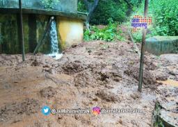 अलिबागच्या ताजपूर येथे दरड कोसळली