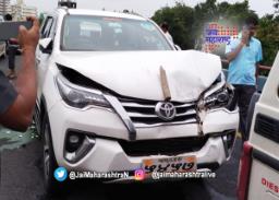 आमदार भरत गोगावले यांच्या गाडीचा अपघात