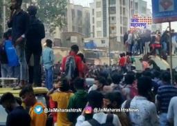 ऑफलाईन परीक्षेविरोधात विद्यार्थी आक्रमक