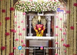गुढीपाडव्याला विठुरायाचं मंदिर फुलांनी सजलं
