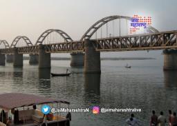 गोदावरी नदीच्या पात्राची स्वच्छता सुरु