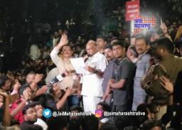 पवारांची मध्यस्थी, विद्यार्थ्यांचं उपोषण मागे