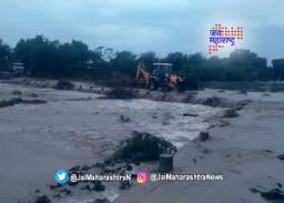 देऊळगाव राजा जवळील आमना नदीला महापूर