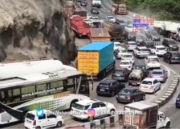 बोरघाट पुलावर वाहतुक धिम्यागतीने