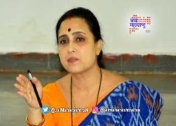 “सार्वजनिक ठिकणी नंगानाच करणारे मोकाट”