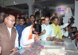 मुख्यमंत्र्यांकडून राम मंदिराला खास भेट