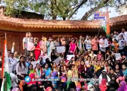 हिजाब प्रकरण : पुण्यात राष्ट्रवादीचे भाजपविरोधात आंदोलन