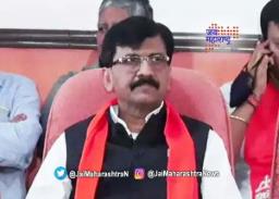 ‘मोहित कंबोज फडणवीसांना बुडवणार’ – संजय राऊत